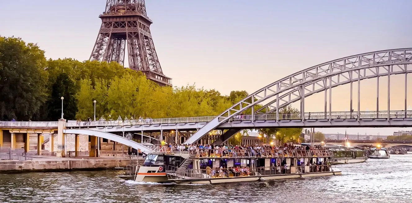1 Hour Seine River Cruise From The Eiffel Tower By Bateaux Parisiens